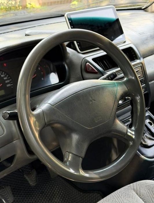 Mitsubishi spacewagon