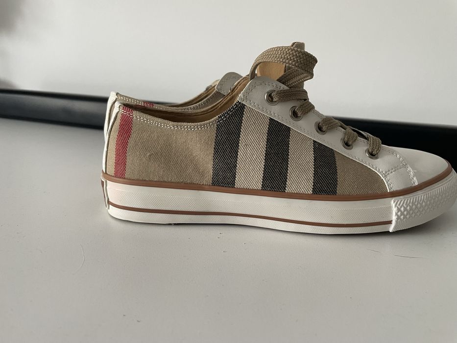 Tenesi Burberry Burberry Burberry