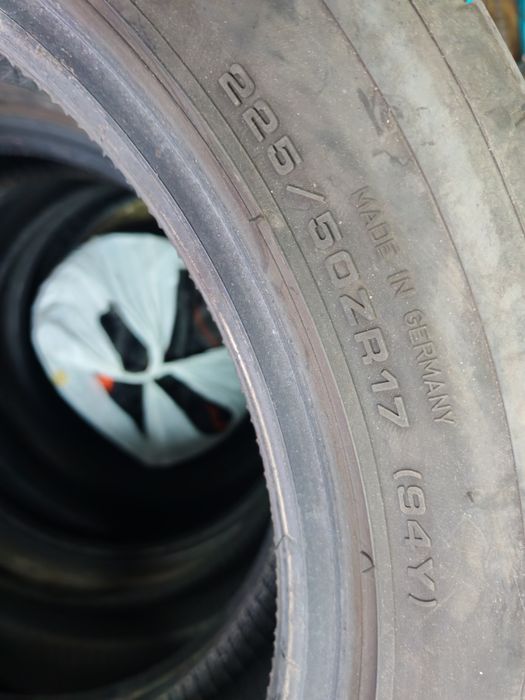 Гуми летни 17" 225/50/17 дот0222 Dunlop sport maxx