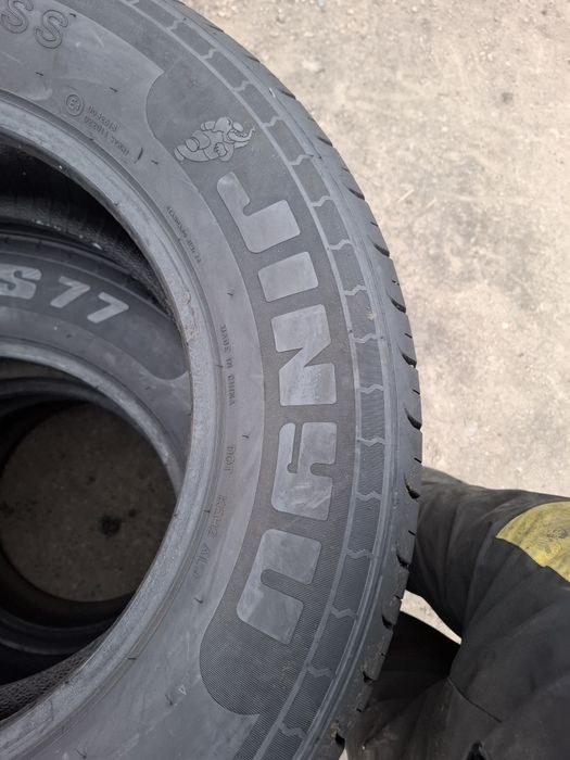 Vand set 4 anvelope 235 65 16 C jiniu bune de vara