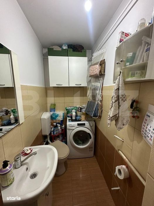 Apartament 3 camere, zona Centrul Multifunctional