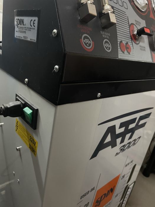 Aparat pt schimbarea si curatarea uleiului din cutiile de viteze