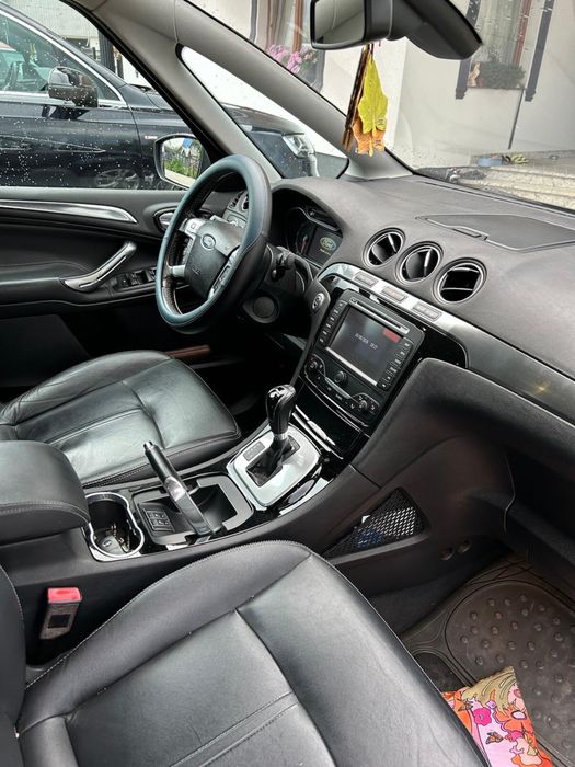 Ford S maxx  2012