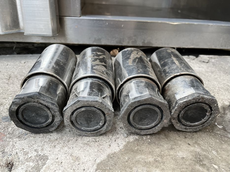 Холодильник стол тумба 1.8.90*90 б/у