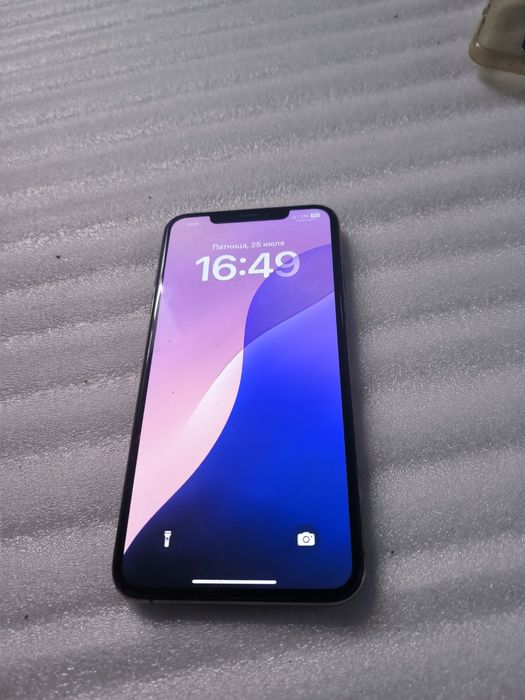 iPhoni xs maks 128 talik batareka alishgan qolgan joyi radnoy