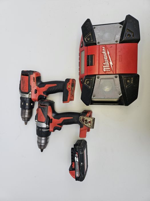 Milwaukee винтоверт радио