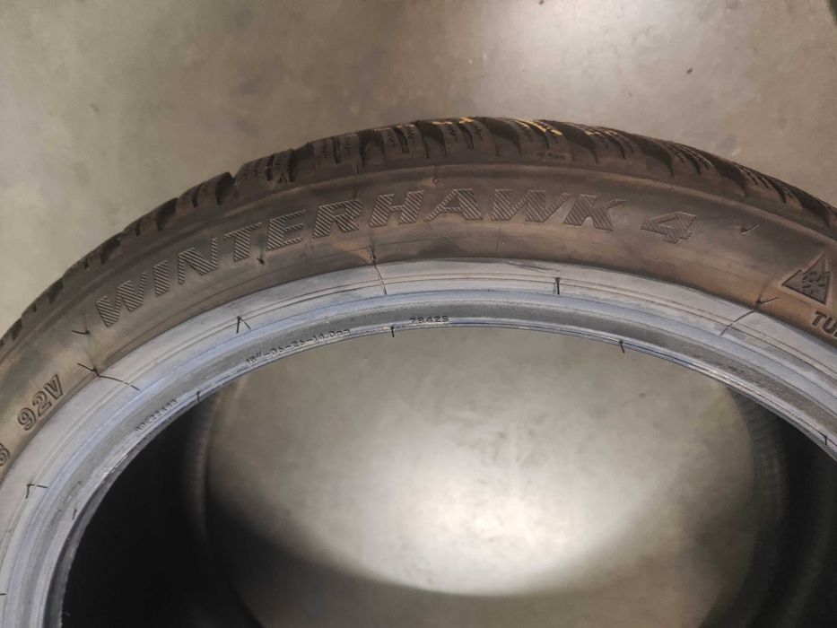 4бр.зимни гуми 225/40/18 Firestone