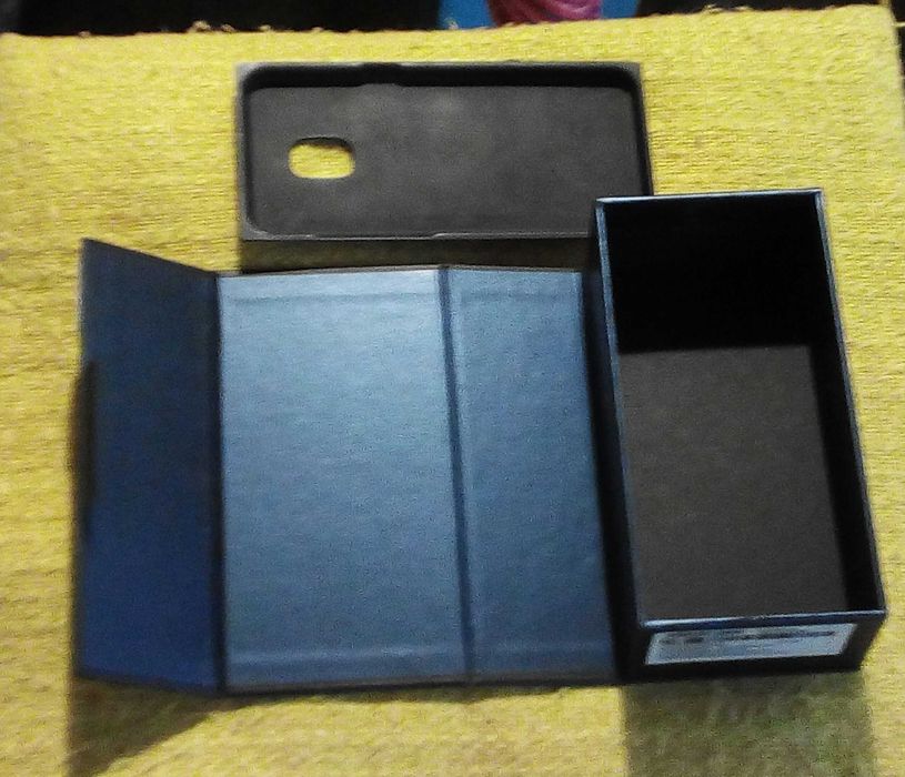 cutii smartphone Samsung S8 și Allview Soul X7 style