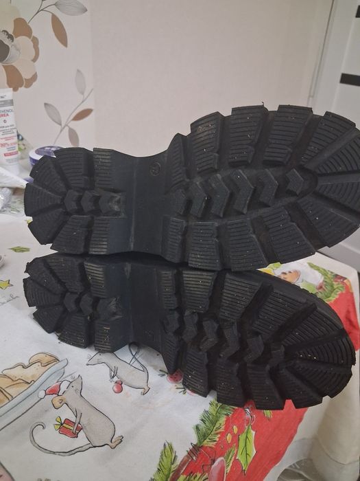 Ботинки женские зимние