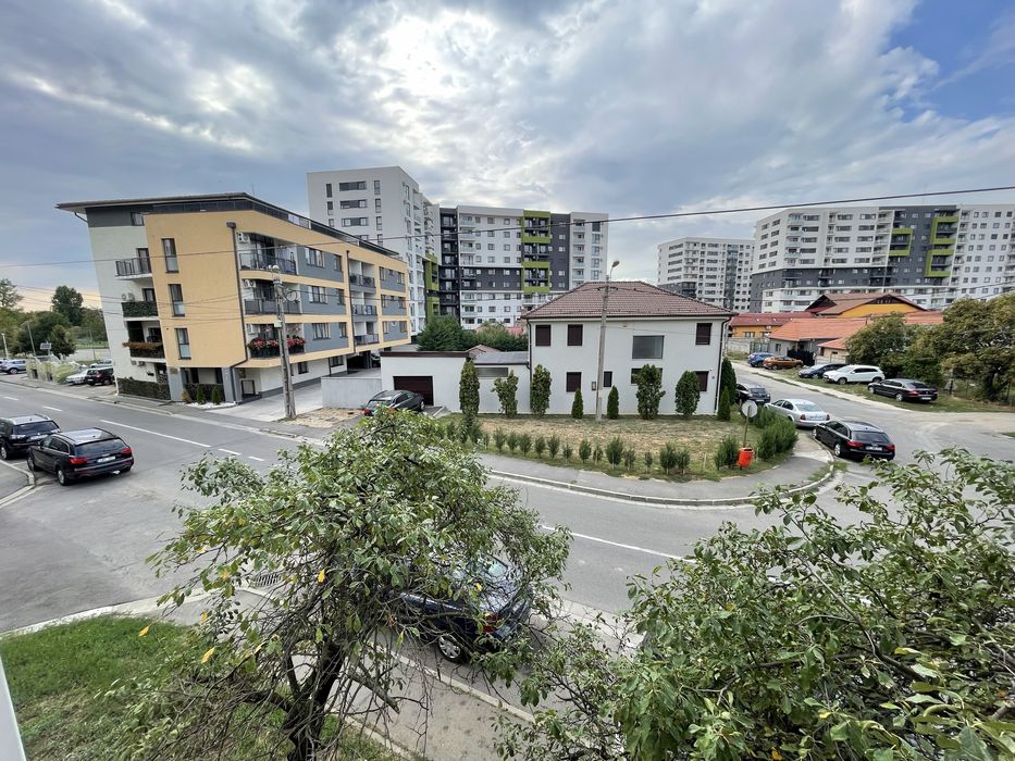 Vand Apartament PB 3 Camere 2 Balcoane Etaj 1 Xenopol
