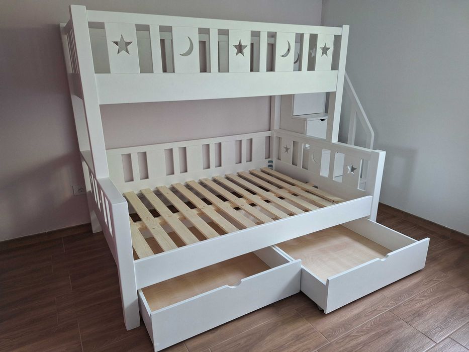 TRANSPORT GRATUIT.Pat etajat din lemn masiv.Cod 3518