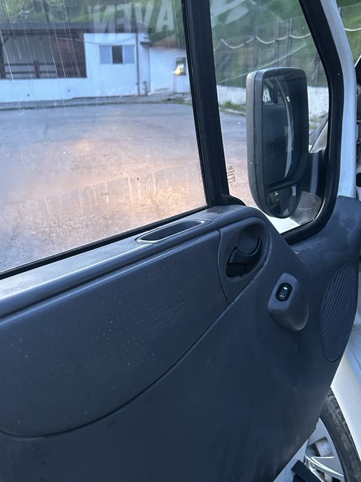 Se oferă spre vănzare