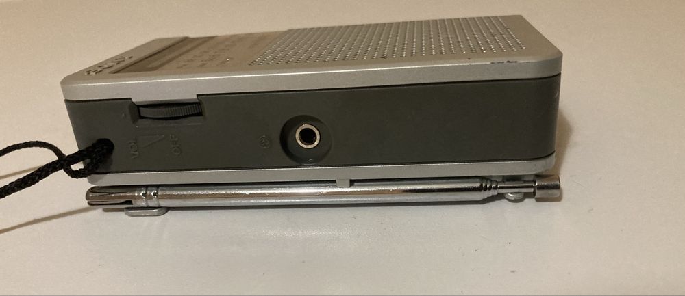 Портативен радио приемник SONY ICF-S22