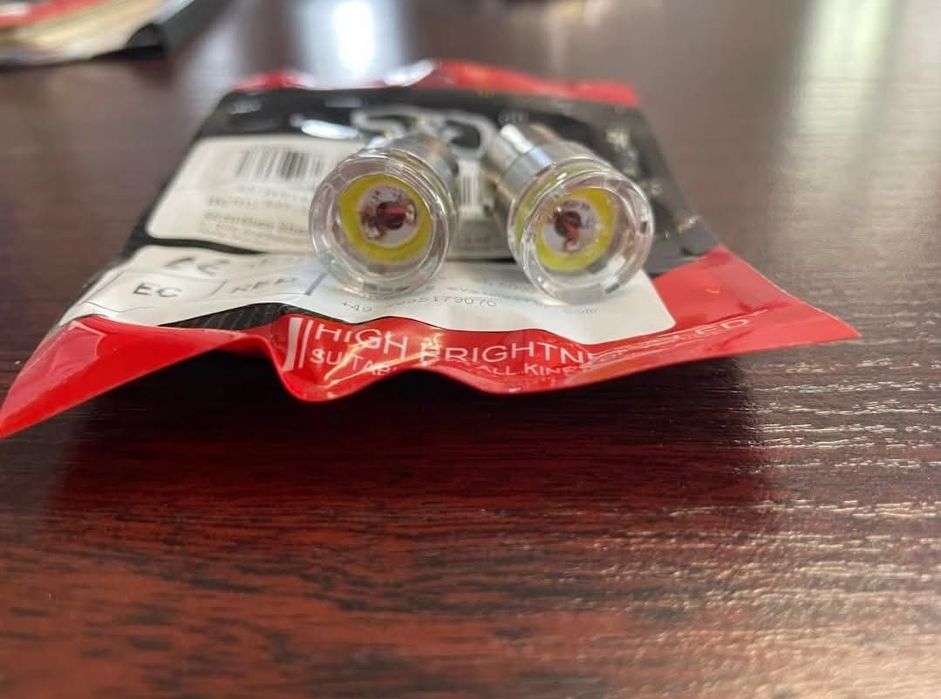 Becuri LED BA15S / P21W - 12V