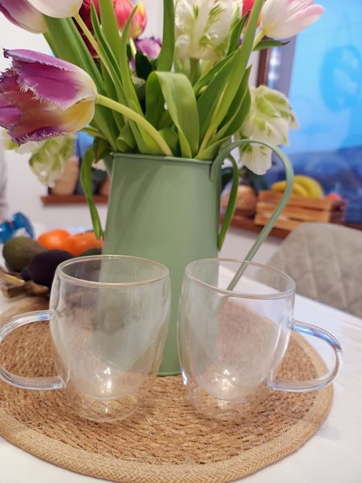 Pahare cu pereți dubli și cană nouă