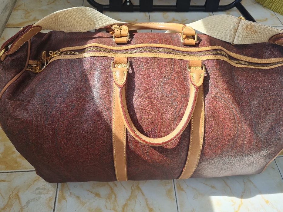 Продавам Марков Италиански кожен сак"ETRO"