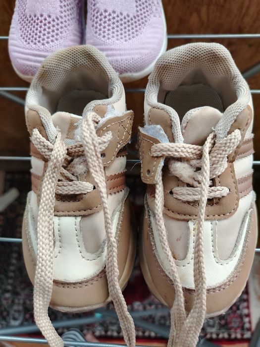 Продаю обувь для девочки