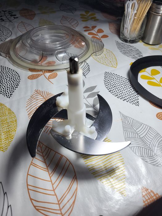 Продам измельчитель bosch