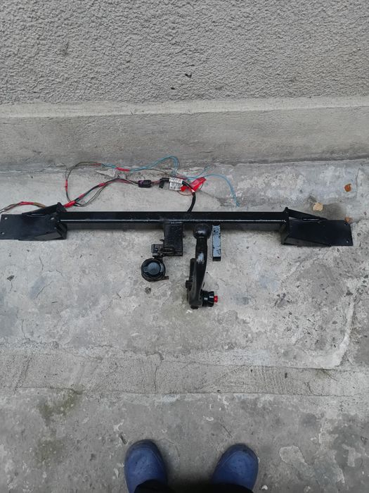 Vând cârlig remorca Opel Meriva