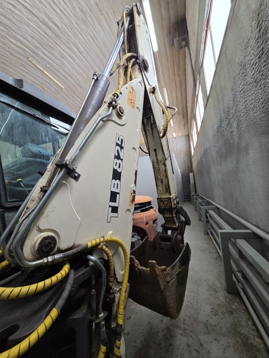 Экскаватор погрузчик