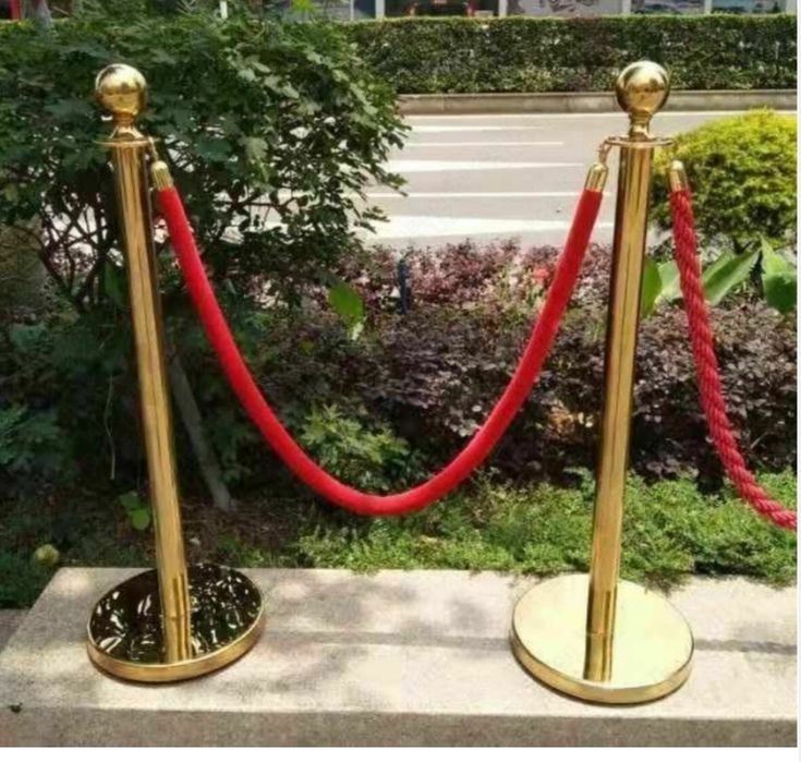 Аренда красной дорожка Qizil gilam