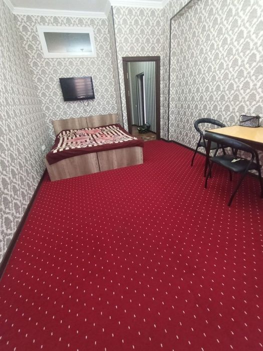 Сдаётся 2-комнатная квартира рядом с метро Буюк Ипак Йули.