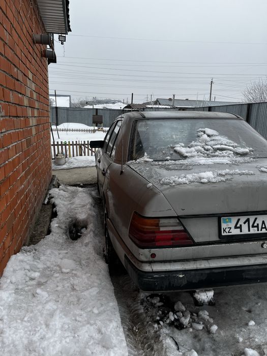 Мерседес 124 Е300