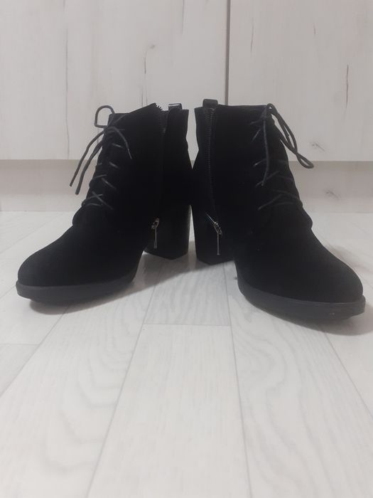 Зимние натуральные ботинки