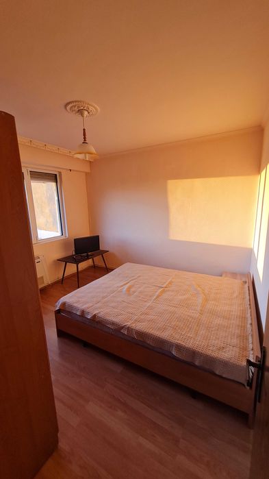 Дава се под наем Тристаен апартамент в Пирдоп - 100 кв.м за 500 € - Снимка #15