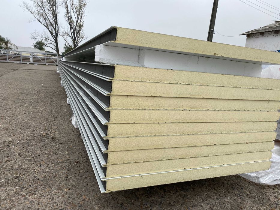 panouri sandwich termoizolante livrare din stoc perete sau acoperis