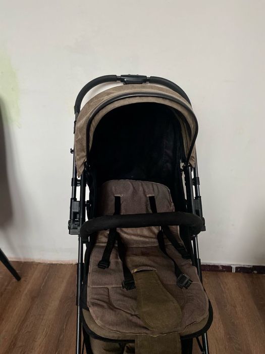 Каляска детская б/у не новая