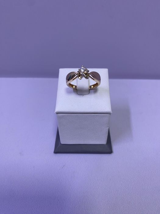 Кольцо с камнями / СТ 26745