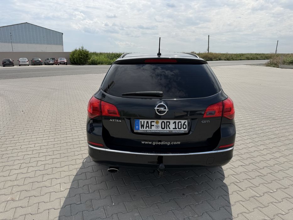 Opel Astra Sports Tourer ~2.0  CDTI ~165cp an 2014 ~Automata