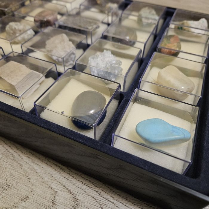 Колекция естествени камъни, Съкровищата на земята