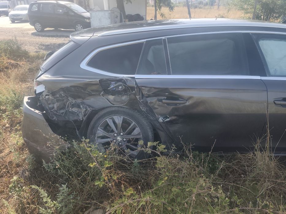 Пежо 508 1.5 само на части