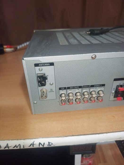 Amplificator Sony STR-DE197 - Buton volum rupt (funcțional)