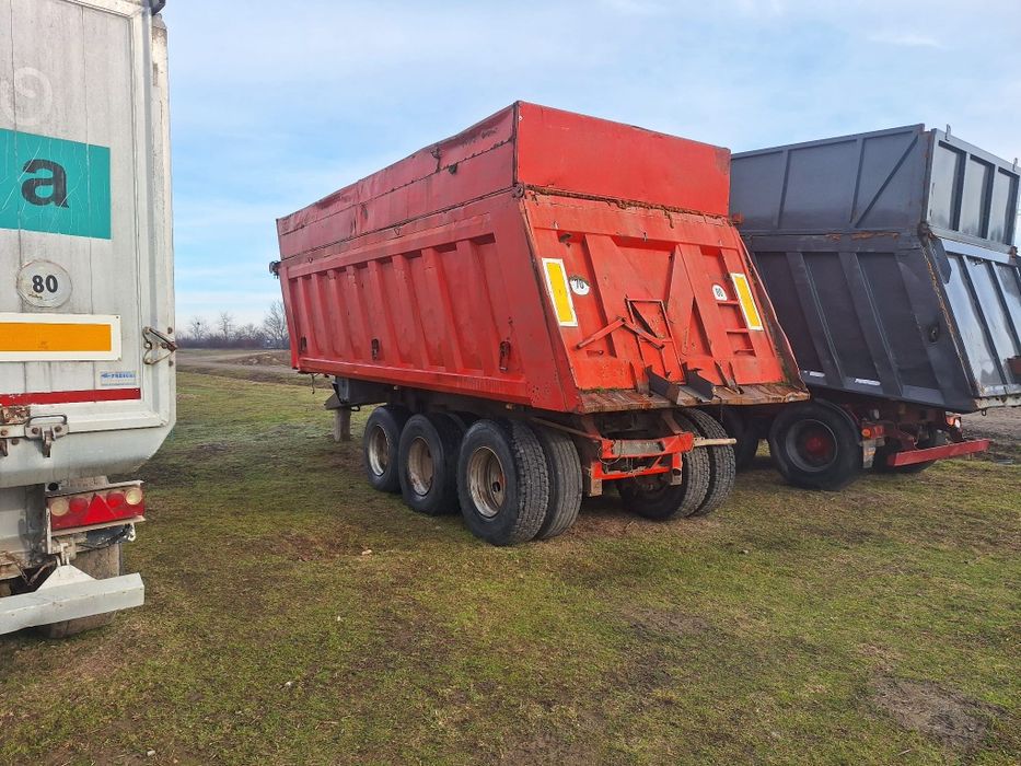 Vând remorcă basculantă