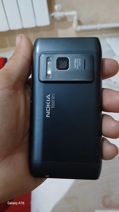 Nokia N8 belle refresh