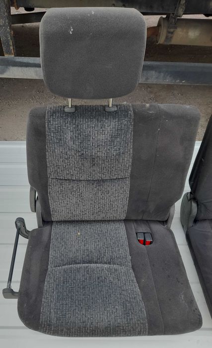 Заднее сиденье на Lexus 470