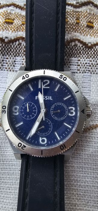 чЧасовник Fossil Murray