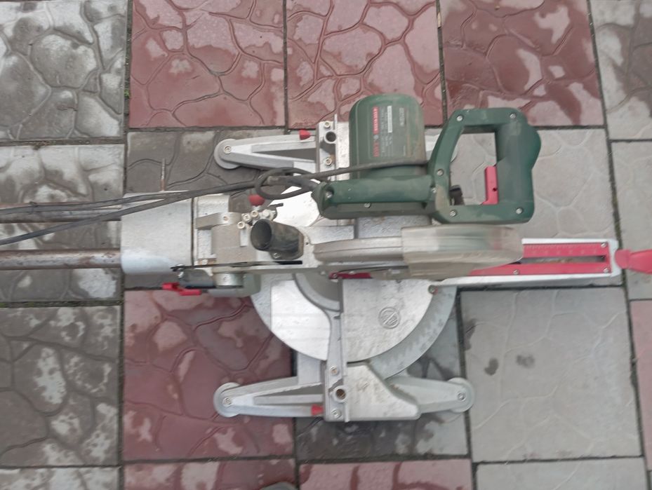 Циркулярка с ножками-для стола