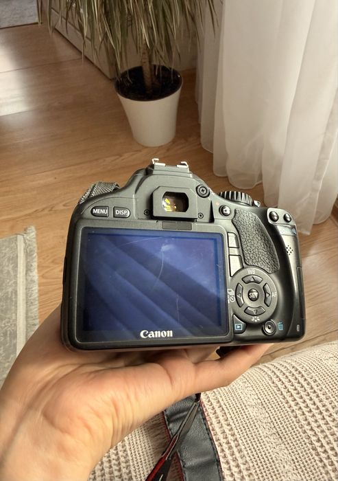 Фотоаппарат Canon E550D