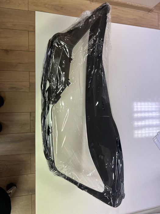 Audi A6 C8 капак за фар Hella