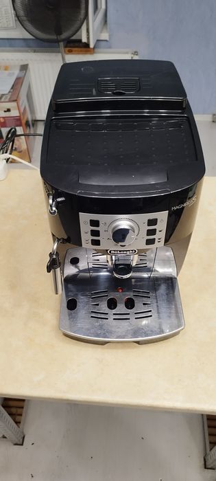 DeLonghi magnificaS perfect cu garanție