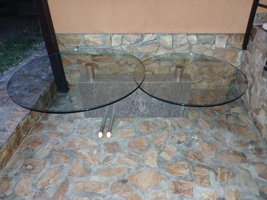 Masa unicat de sticla