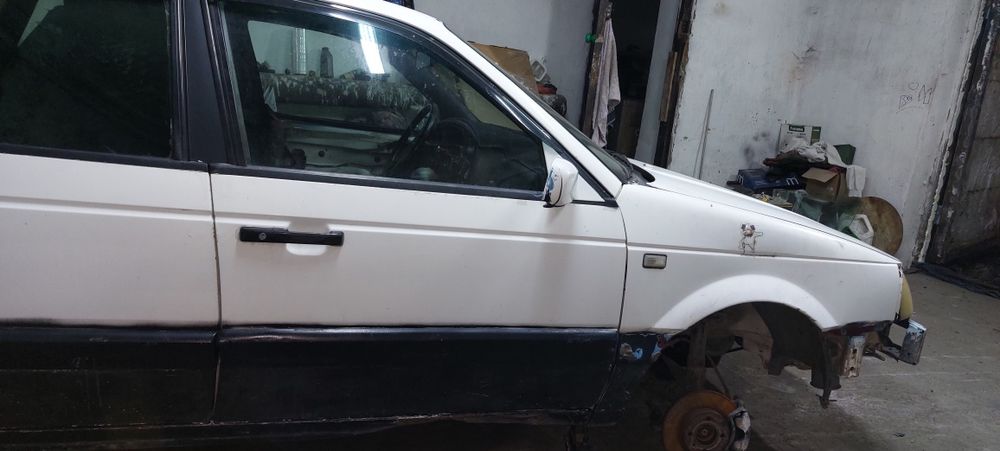 На разбор пассат б3