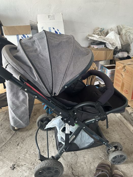 Продам коляски 2 штуки