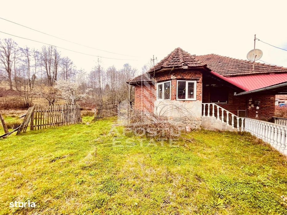 Casa cu potential amenajare pescarie- Zona Varfurile
