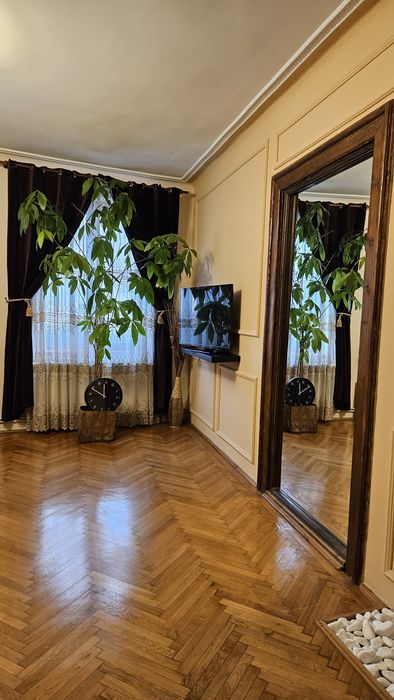 Casă mobilată 3 camere Str. de Mijloc