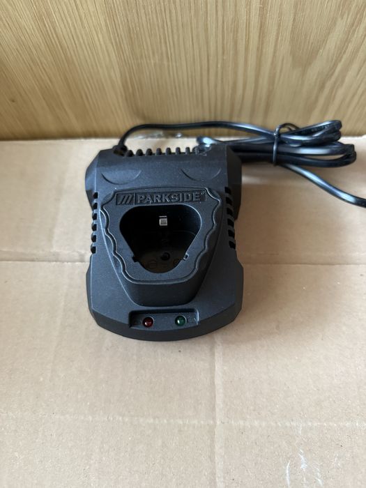 Зарядно за 12 волта батерии парксайд parkside х12в